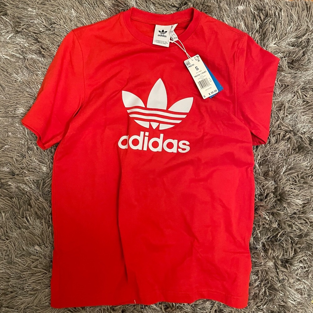 Adidas women’s t shirt in red